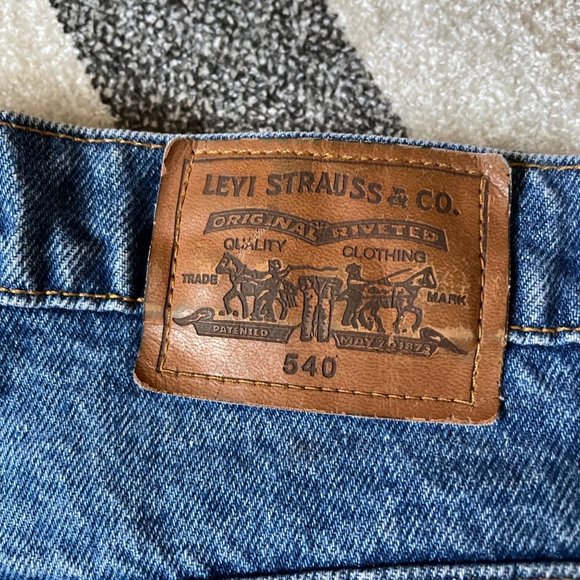 Vintage Levi’s Gold Tab 540 Discontinued Leather Patch Straight Leg Jeans - Picture 2 of 6